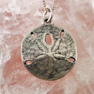 James Avery Vintage Sand Dollar Sterling Silver Necklace & Pendant